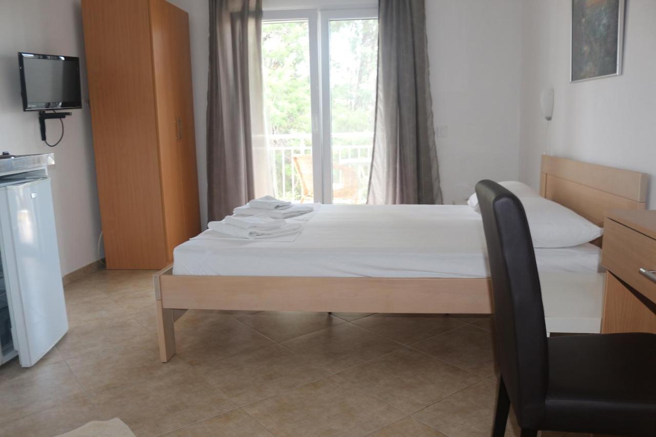 Apartment'S Meti Ulcinj Exterior photo